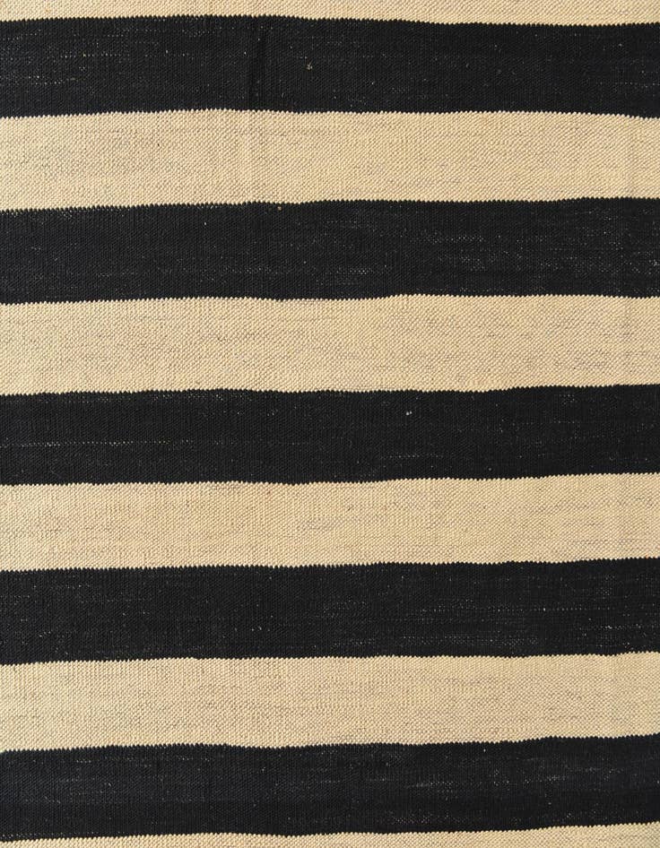 Detail image of  8' 2 x 9' 9  Hand Woven Kilim Modern Wool Rug