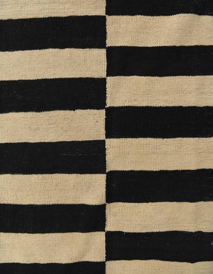 Detail image of  8' 5 x 11' 2  Hand Woven Kilim Modern Wool Rug