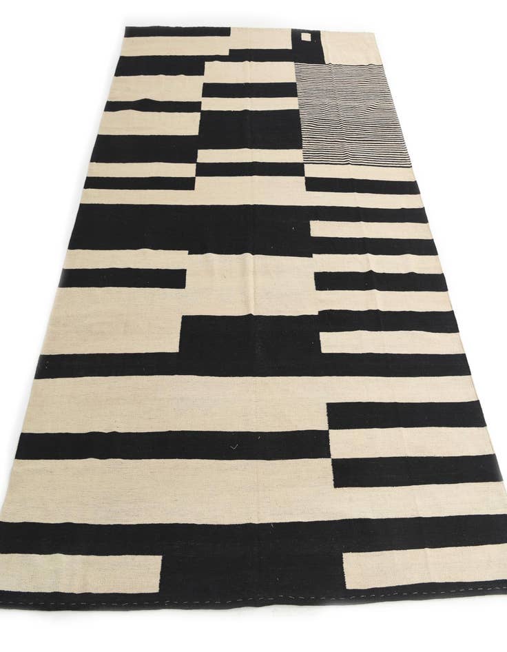 Detail image of  8' 9 x 11' 3  Hand Woven Kilim Modern Wool Rug