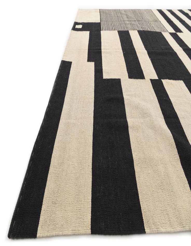 Detail image of  8' 9 x 11' 3  Hand Woven Kilim Modern Wool Rug