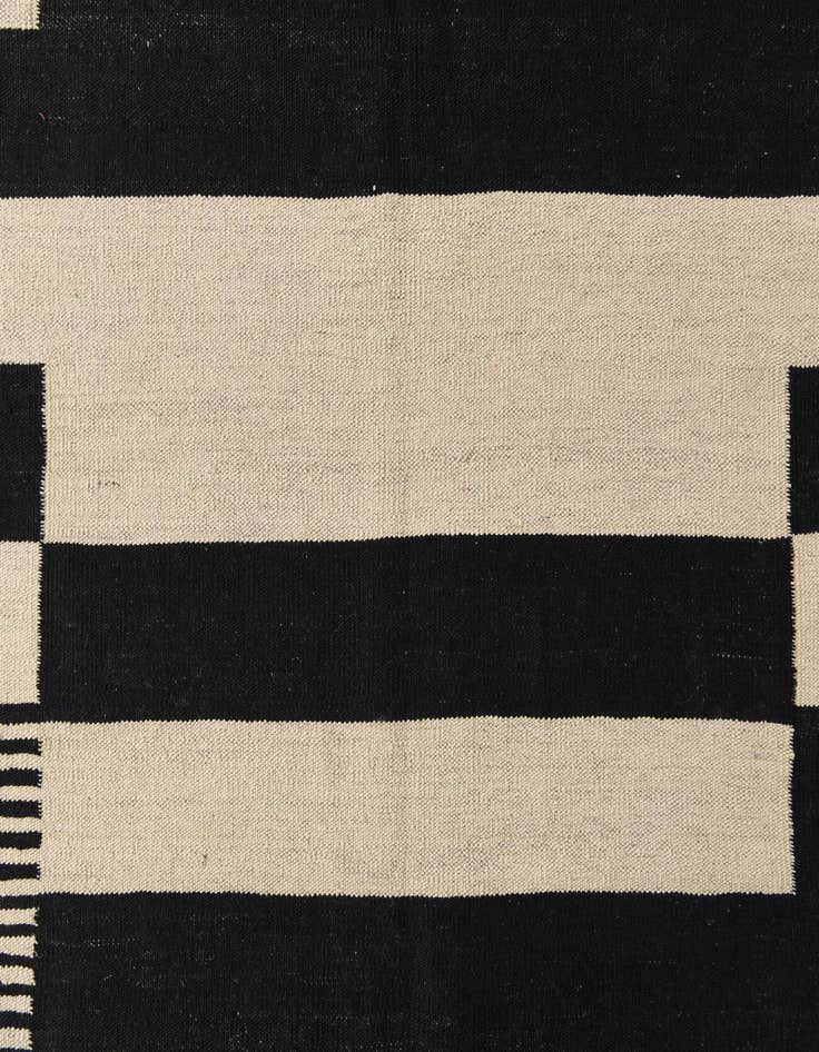 Detail image of  8' 9 x 11' 3  Hand Woven Kilim Modern Wool Rug