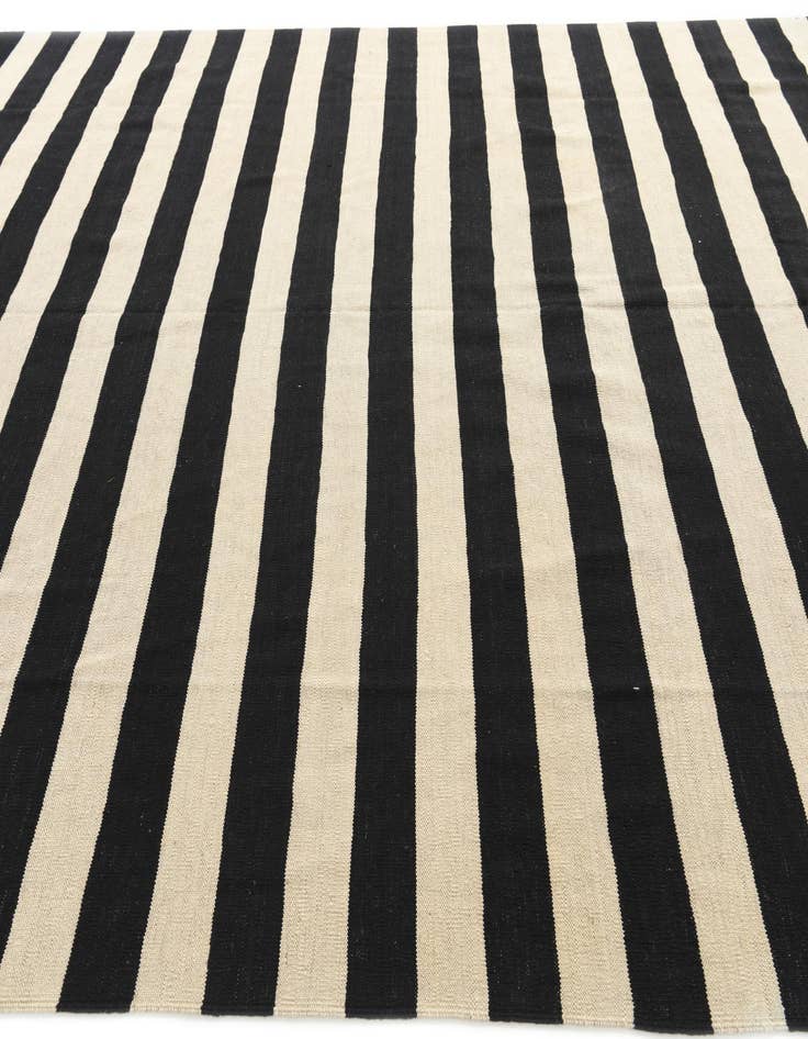 Detail image of  8' 3 x 11' 1  Hand Woven Kilim Modern Wool Rug