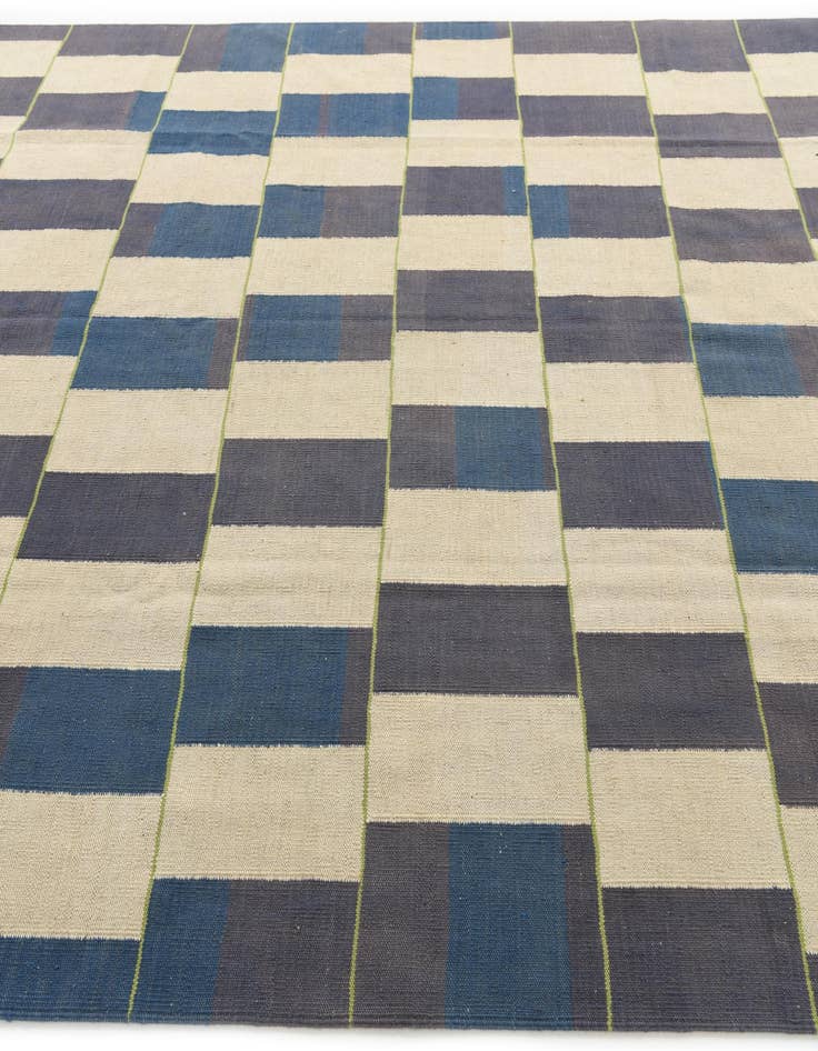 Detail image of  7' 9 x 10'  Hand Woven Kilim Modern Wool Rug