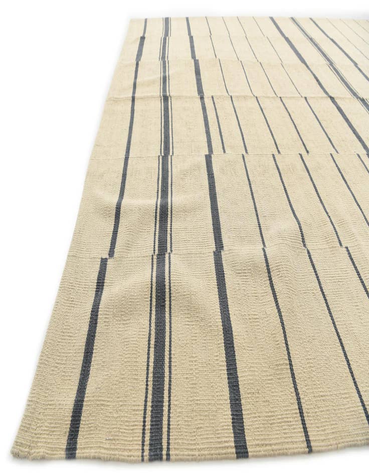 Detail image of  7' 3 x 9' 2  Hand Woven Kilim Modern Wool Rug