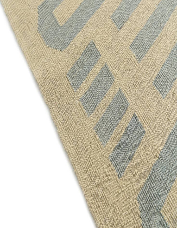 Detail image of  6' 9 x 9' 8  Hand Woven Kilim Modern Wool Rug