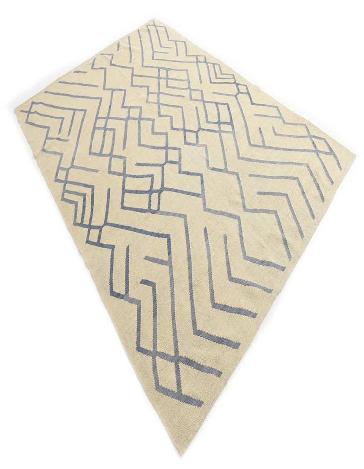 Detail image of  6' 10 x 9' 5  Hand Woven Kilim Modern Wool Rug