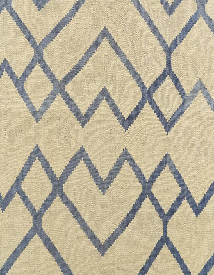 Detail image of  6' 10 x 9' 5  Hand Woven Kilim Modern Wool Rug