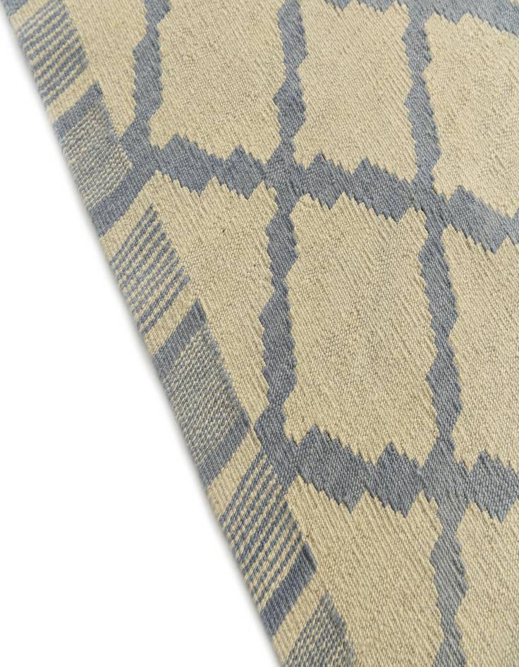 Detail image of  6' 10 x 9' 3  Hand Woven Kilim Modern Wool Rug