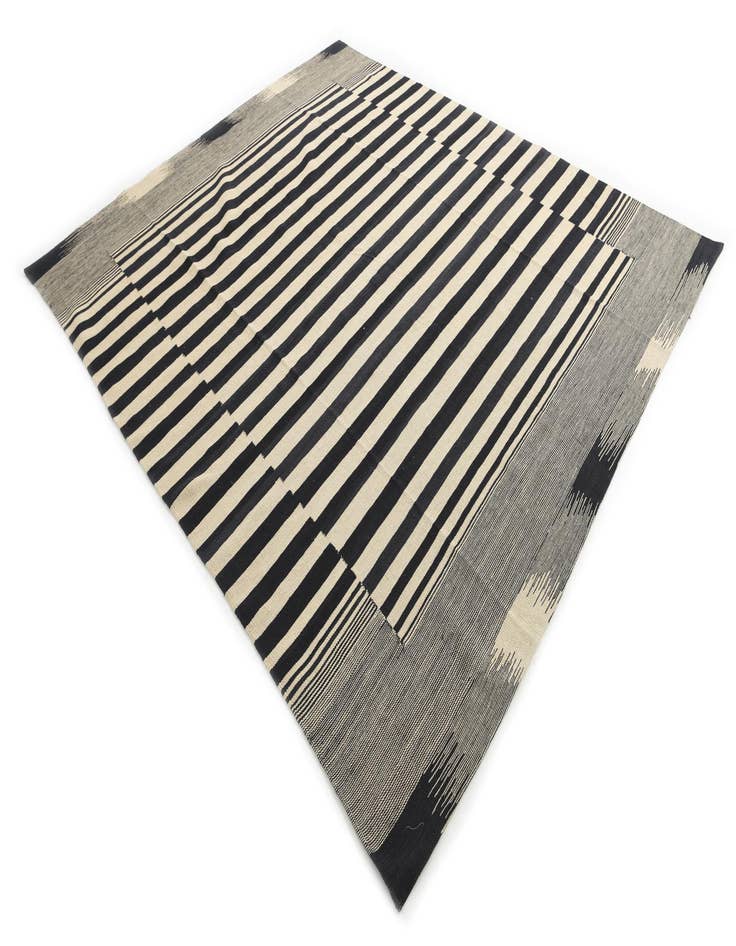 Detail image of  8' 1 x 9' 6  Hand Woven Kilim Modern Wool Rug