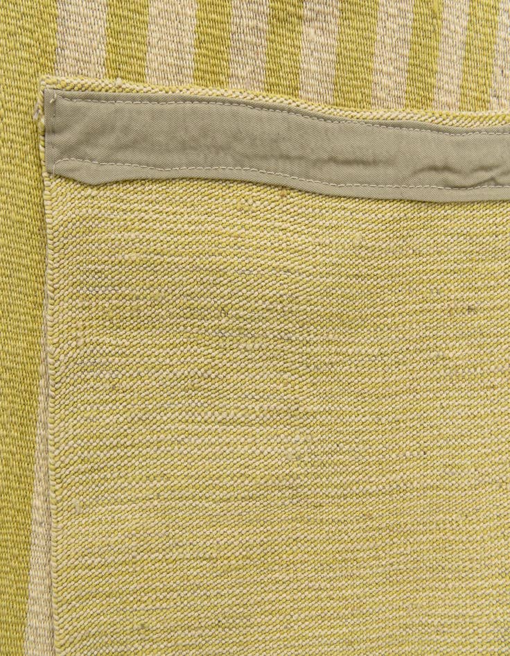 Detail image of  5' 1 x 6' 5  Hand Woven Kilim Modern Wool Rug