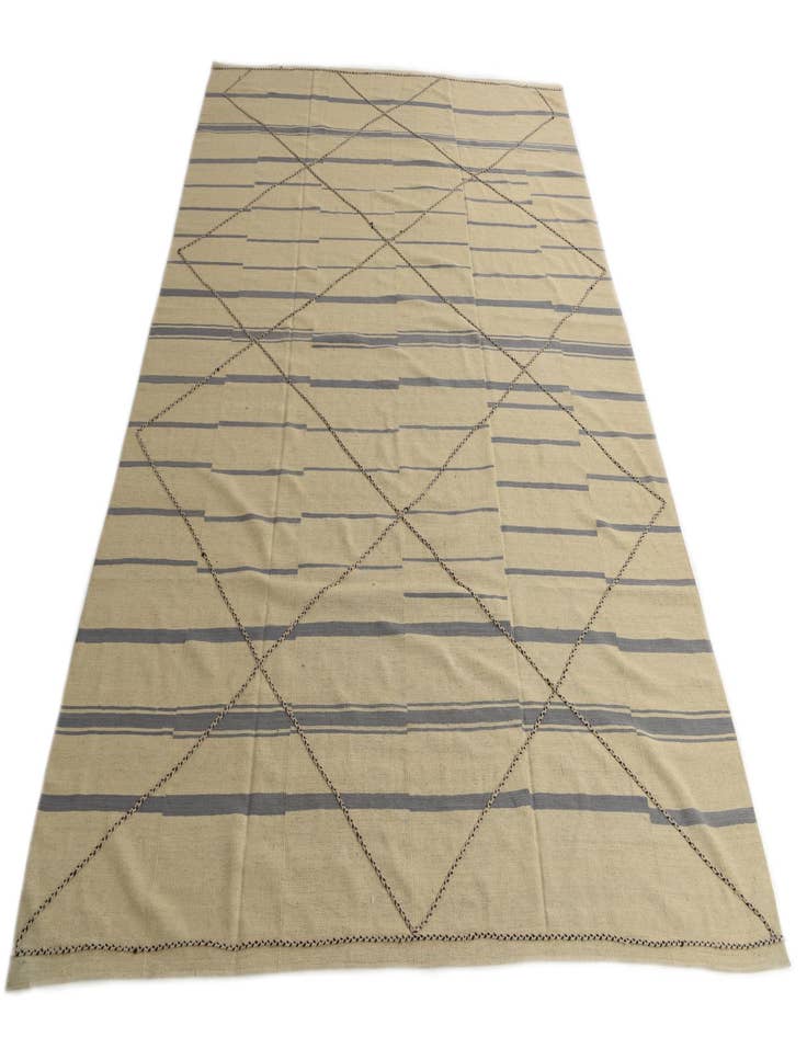 Detail image of  9' 7 x 12' 9  Hand Woven Kilim Modern Wool Rug