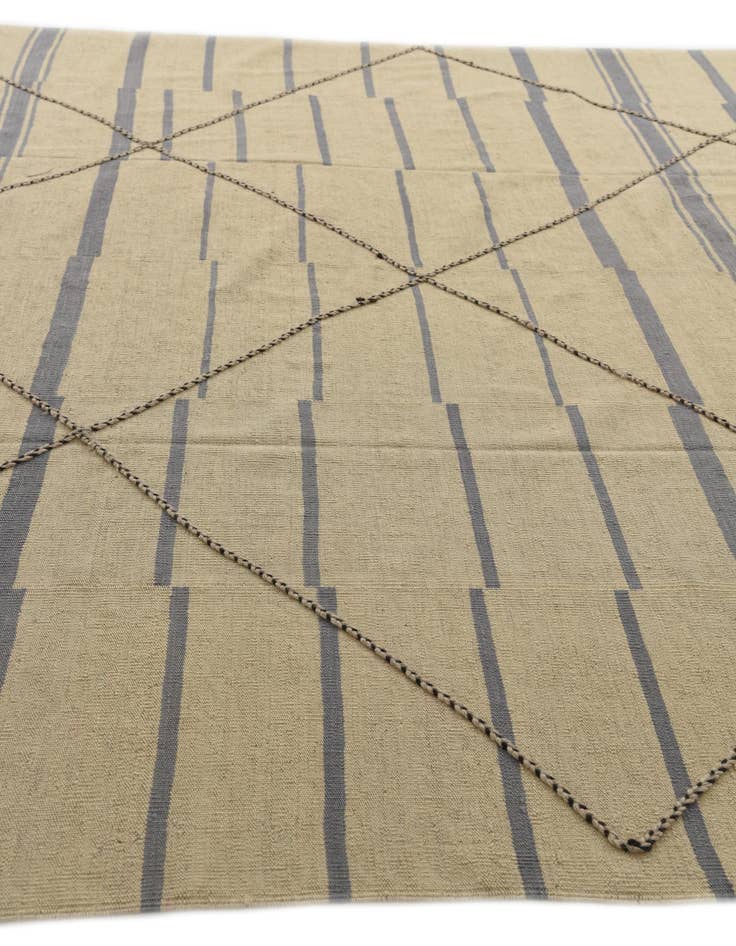 Detail image of  9' 7 x 12' 9  Hand Woven Kilim Modern Wool Rug