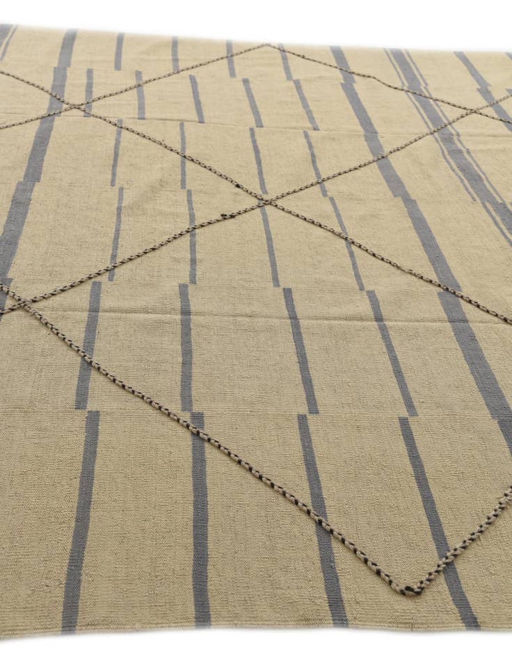 Detail image of  9' 7 x 12' 9  Hand Woven Kilim Modern Wool Rug
