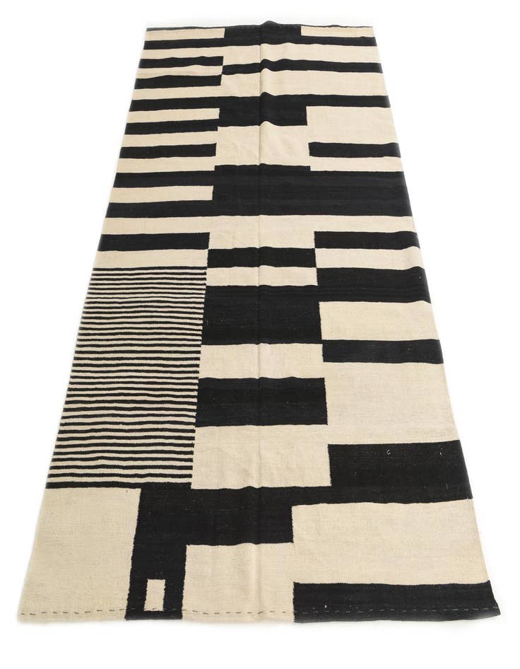 Detail image of  5' 7 x 7' 8  Hand Woven Kilim Modern Wool Rug