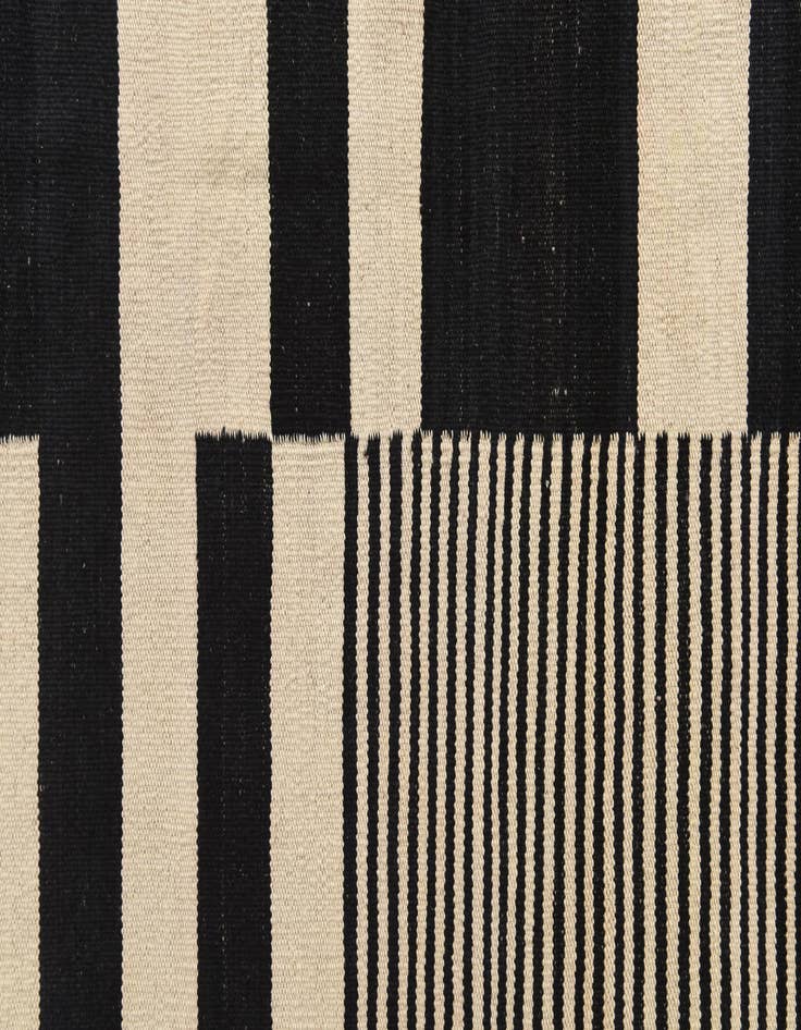Detail image of  5' 7 x 7' 8  Hand Woven Kilim Modern Wool Rug