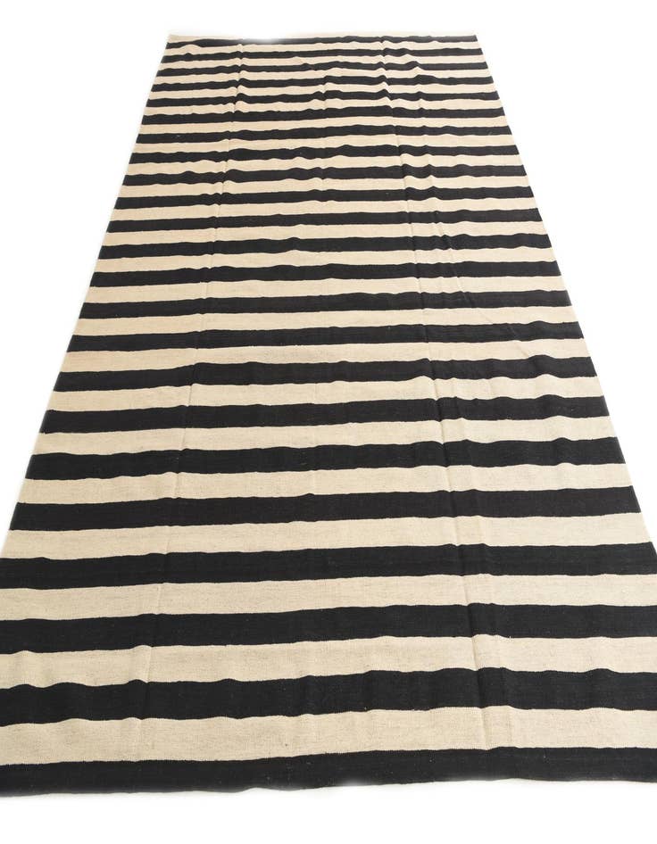 Detail image of  8' 5 x 11' 3  Hand Woven Kilim Modern Wool Rug