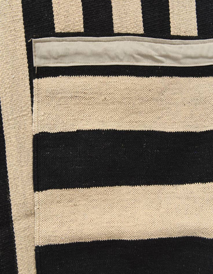 Detail image of  8' 5 x 11' 3  Hand Woven Kilim Modern Wool Rug