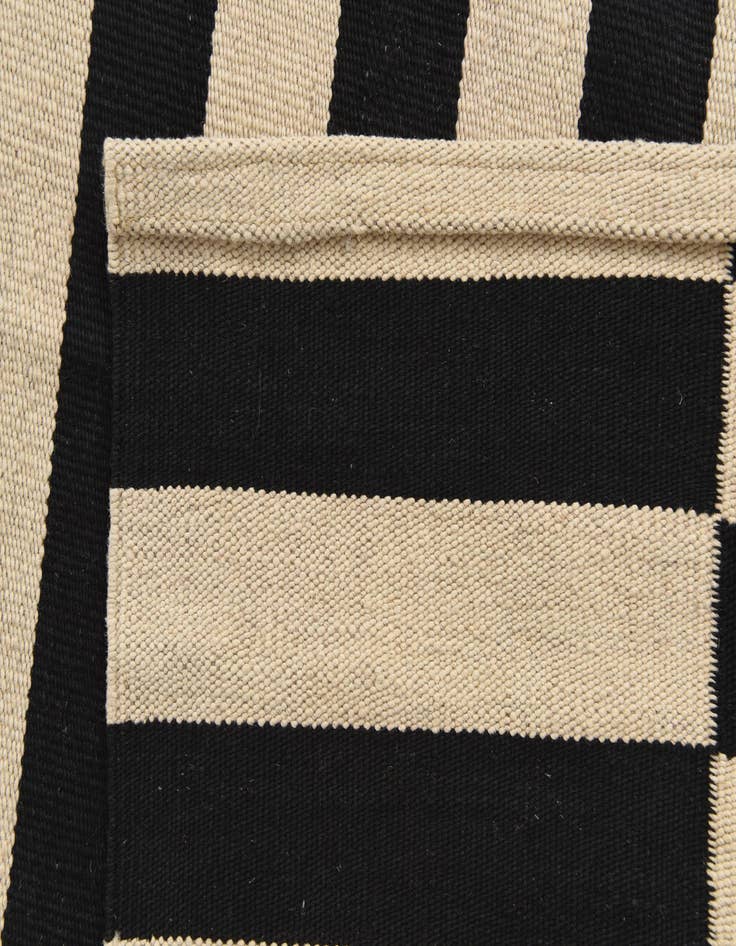 Detail image of  3' 4 x 4' 9  Hand Woven Kilim Modern Wool Rug