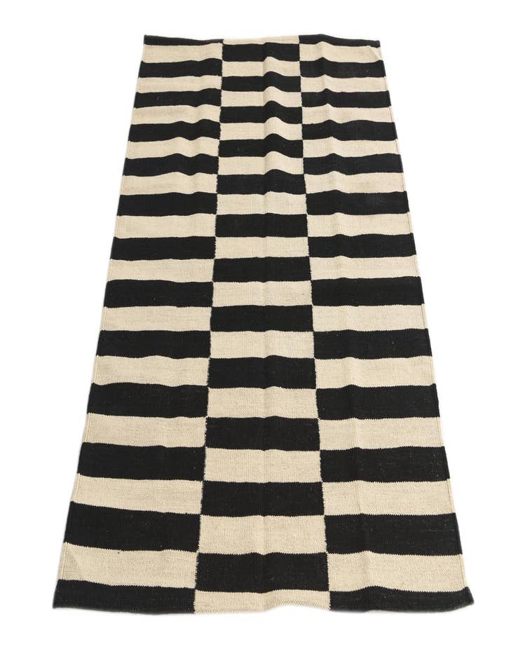 Detail image of  3' 5 x 4' 10  Hand Woven Kilim Modern Wool Rug