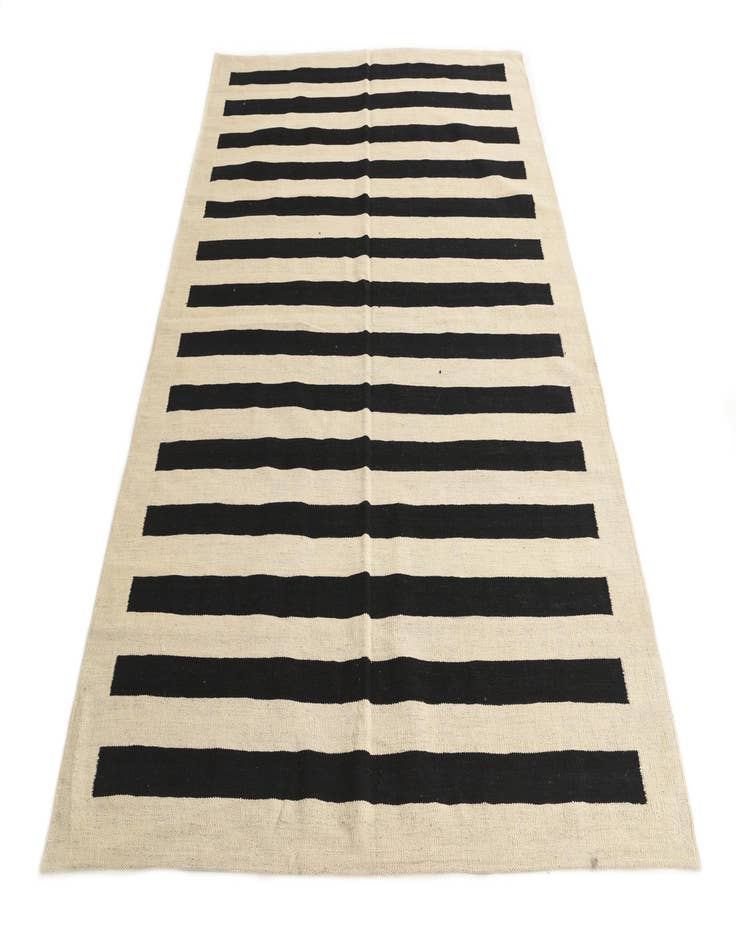 Detail image of  5' 7 x 7' 10  Hand Woven Kilim Modern Wool Rug