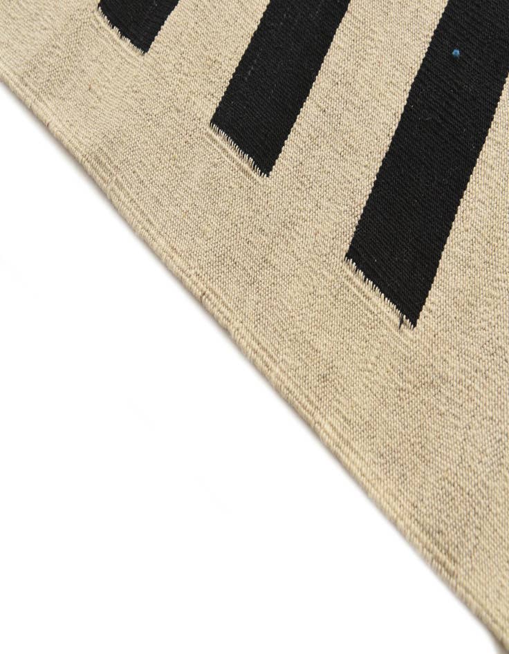 Detail image of  5' 7 x 7' 10  Hand Woven Kilim Modern Wool Rug