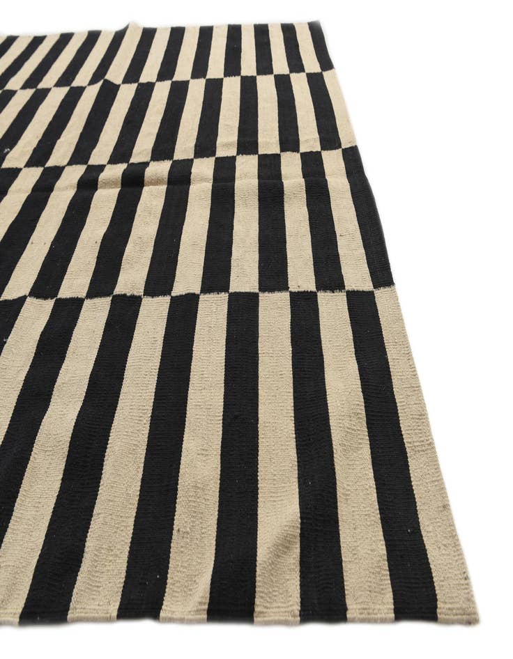 Detail image of  6' 7 x 9' 8  Hand Woven Kilim Modern Wool Rug