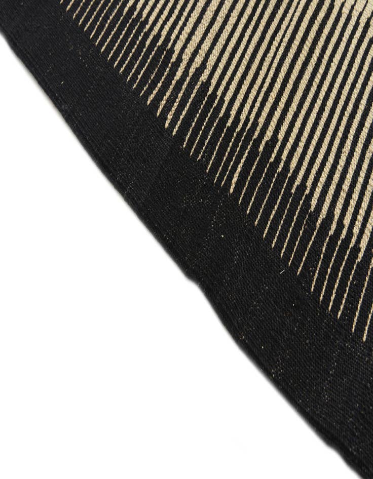 Detail image of  5' 9 x 7' 8  Hand Woven Kilim Modern Wool Rug