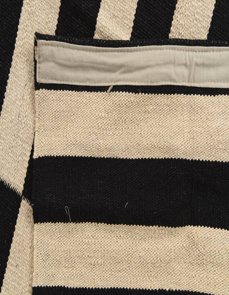 Detail image of  3' 7 x 4' 8  Hand Woven Kilim Modern Wool Rug