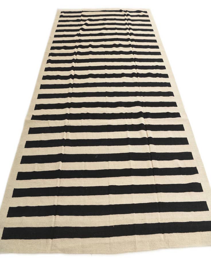 Detail image of  8' x 11' 1  Hand Woven Kilim Modern Wool Rug