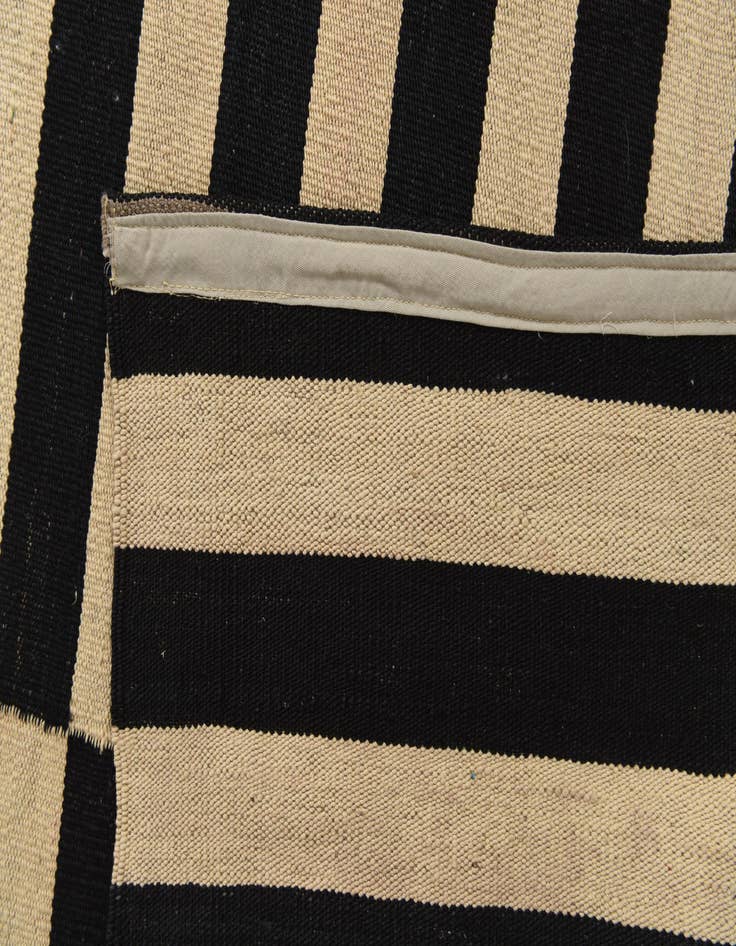 Detail image of  6' 9 x 9' 8  Hand Woven Kilim Modern Wool Rug