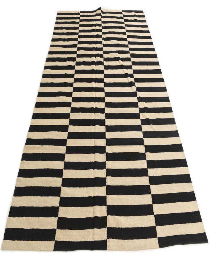 Detail image of  6' 6 x 9' 7  Hand Woven Kilim Modern Wool Rug