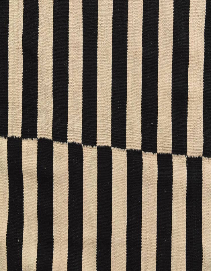 Detail image of  8' 7 x 11' 4  Hand Woven Kilim Modern Wool Rug