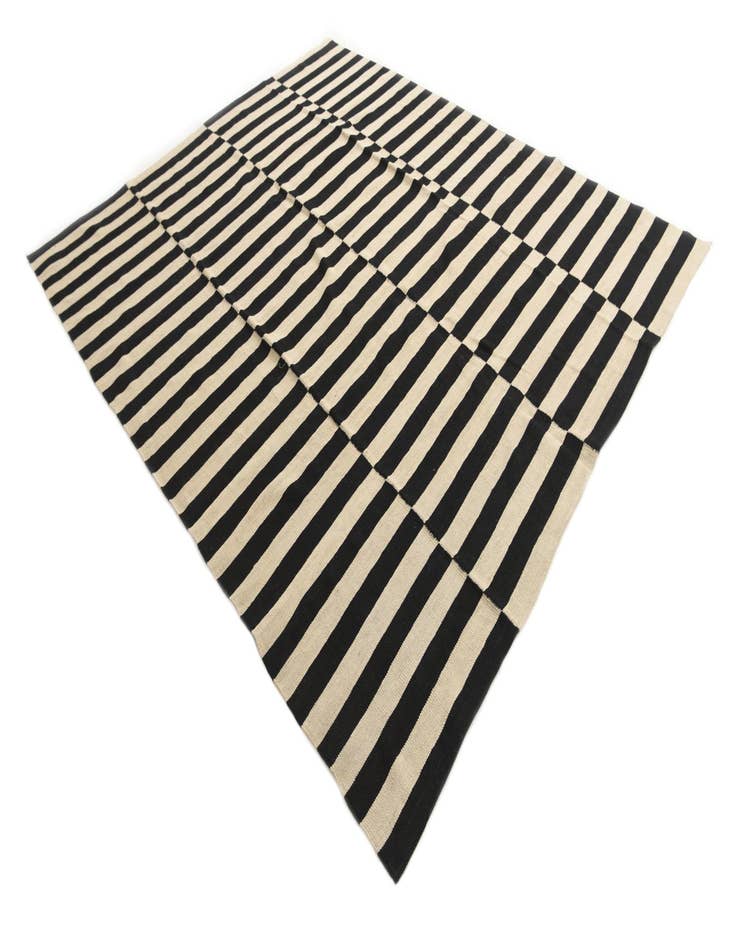 Detail image of  8' 1 x 9' 7  Hand Woven Kilim Modern Wool Rug