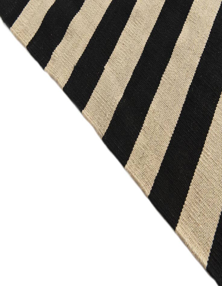Detail image of  8' 1 x 9' 7  Hand Woven Kilim Modern Wool Rug