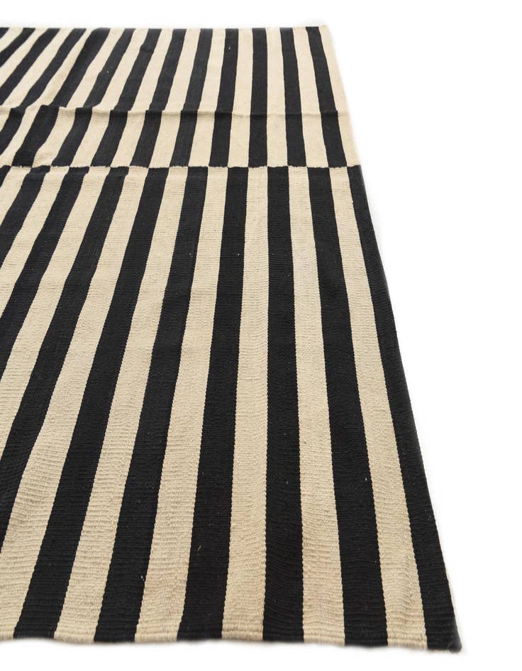 Detail image of  5' 8 x 8'  Hand Woven Kilim Modern Wool Rug