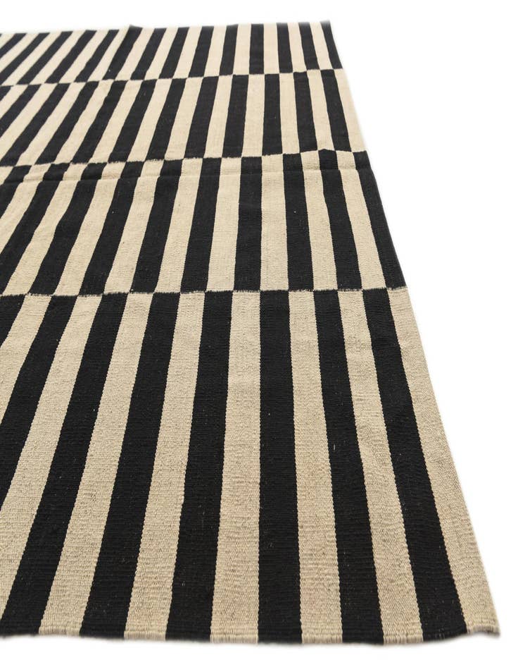 Detail image of  6' 9 x 10'  Hand Woven Kilim Modern Wool Rug