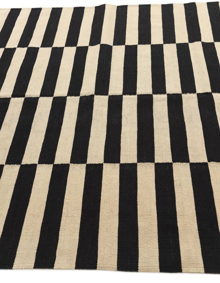 Detail image of  5' 9 x 8'  Hand Woven Kilim Modern Wool Rug