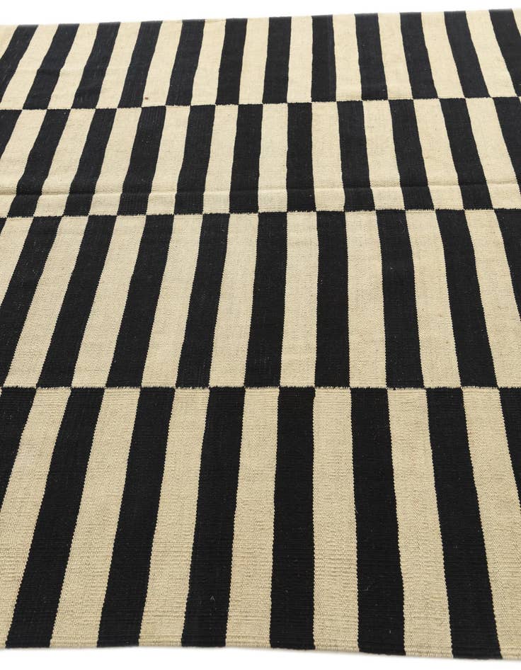 Detail image of  6' 7 x 9' 9  Hand Woven Kilim Modern Wool Rug