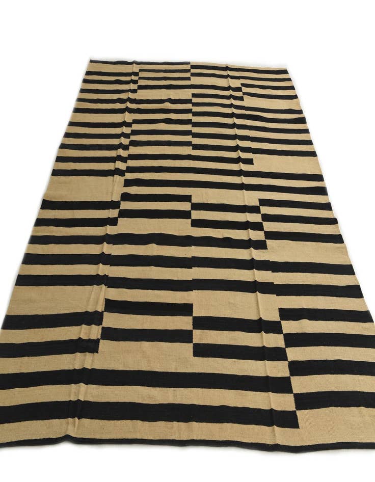 Detail image of  8' x 9' 5  Hand Woven Kilim Modern Wool Rug