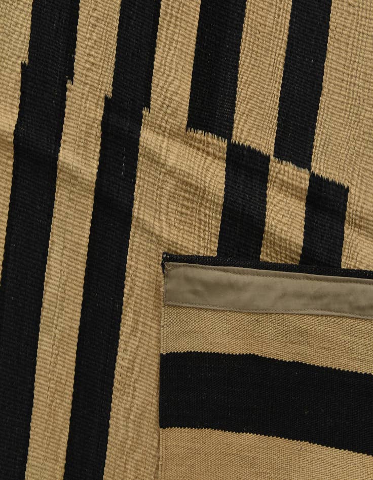 Detail image of  8' x 9' 5  Hand Woven Kilim Modern Wool Rug