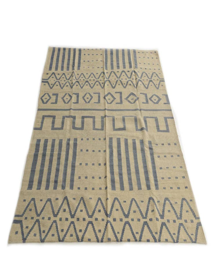 Detail image of  5' x 6' 7  Hand Woven Kilim Modern Wool Rug