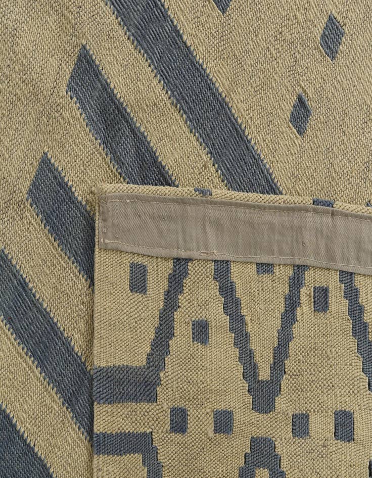 Detail image of  5' x 6' 7  Hand Woven Kilim Modern Wool Rug