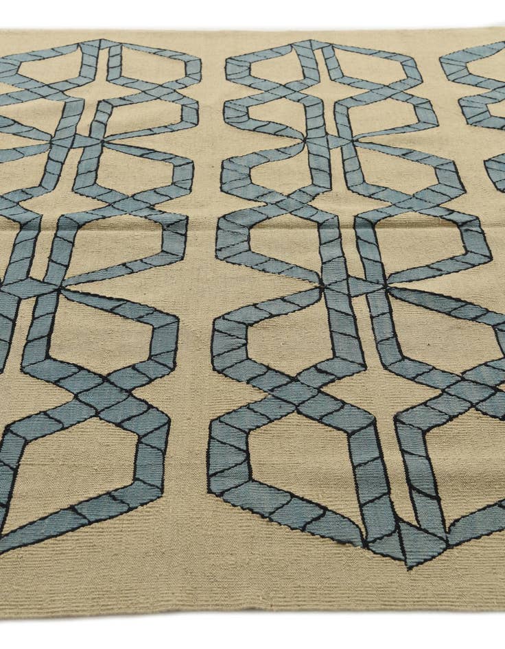 Detail image of  6' 9 x 9' 7  Hand Woven Kilim Modern Wool Rug