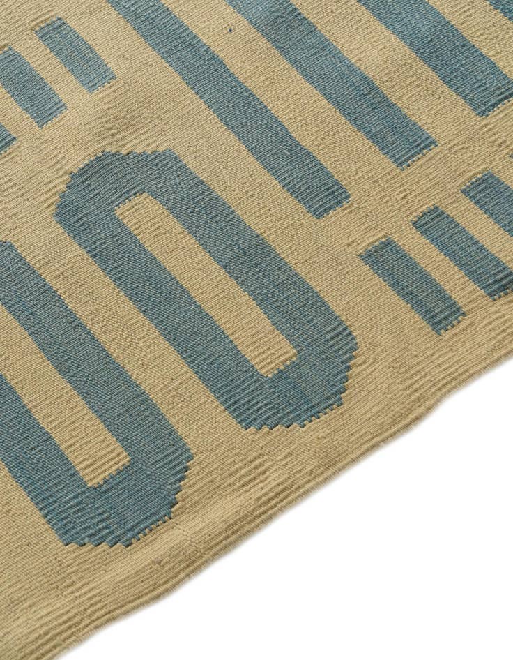 Detail image of  4' 9 x 6' 7  Hand Woven Kilim Modern Wool Rug