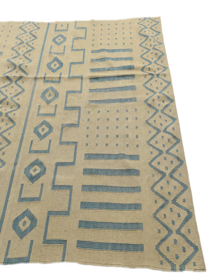 Detail image of  5' 9 x 7' 10  Hand Woven Kilim Modern Wool Rug