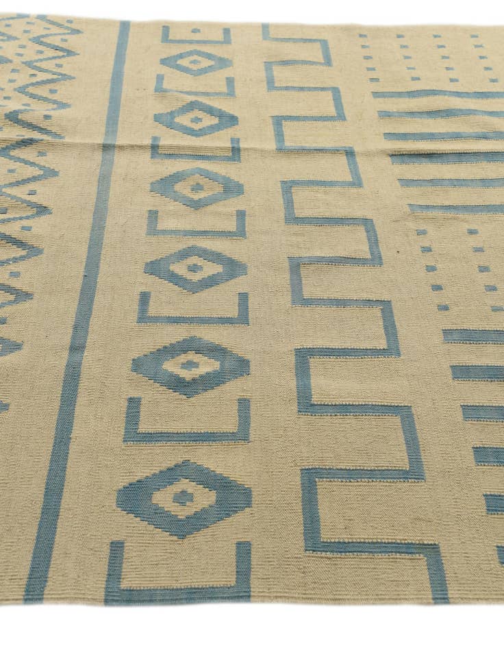 Detail image of  5' 9 x 7' 10  Hand Woven Kilim Modern Wool Rug