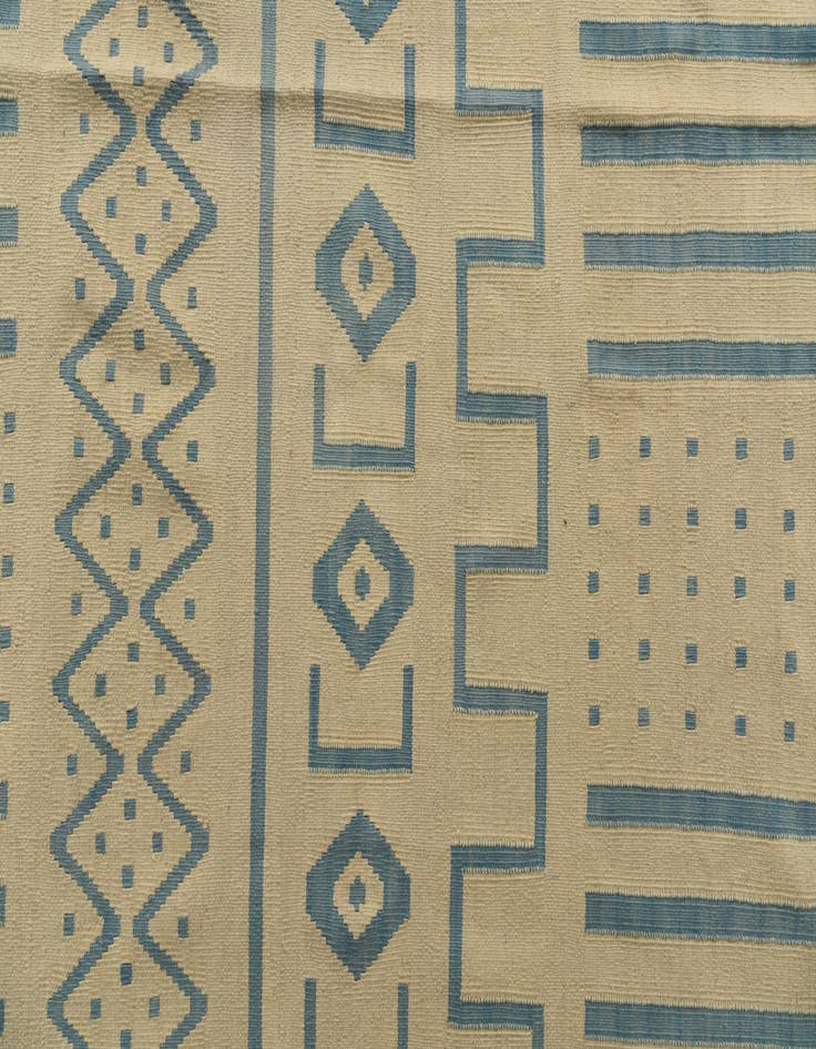 Detail image of  5' 9 x 7' 10  Hand Woven Kilim Modern Wool Rug