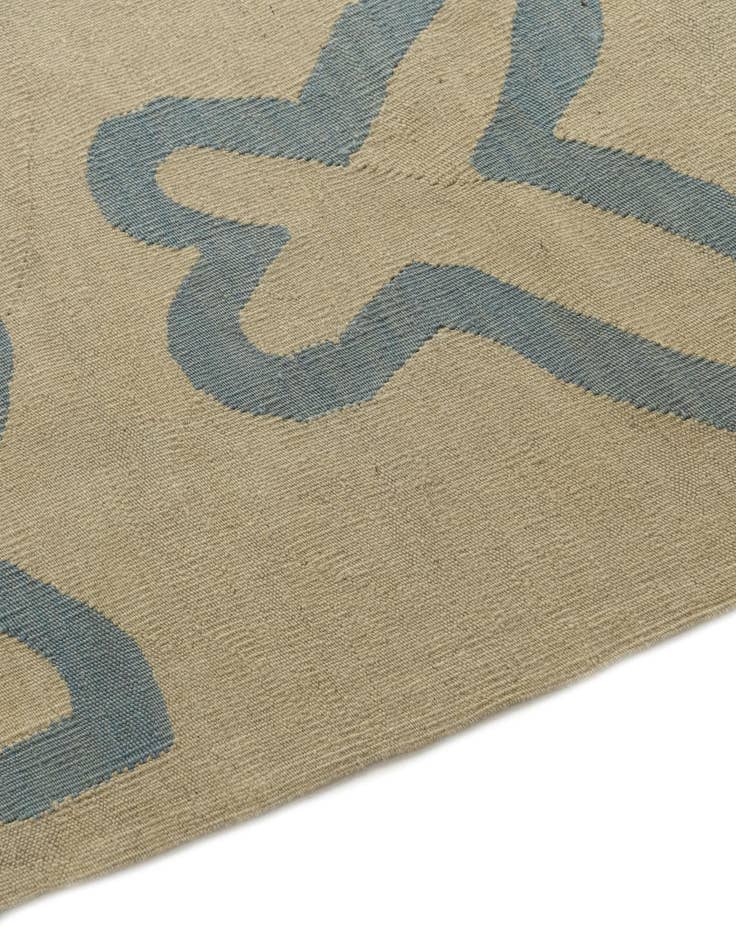 Detail image of  4' 10 x 6' 8  Hand Woven Kilim Modern Wool Rug