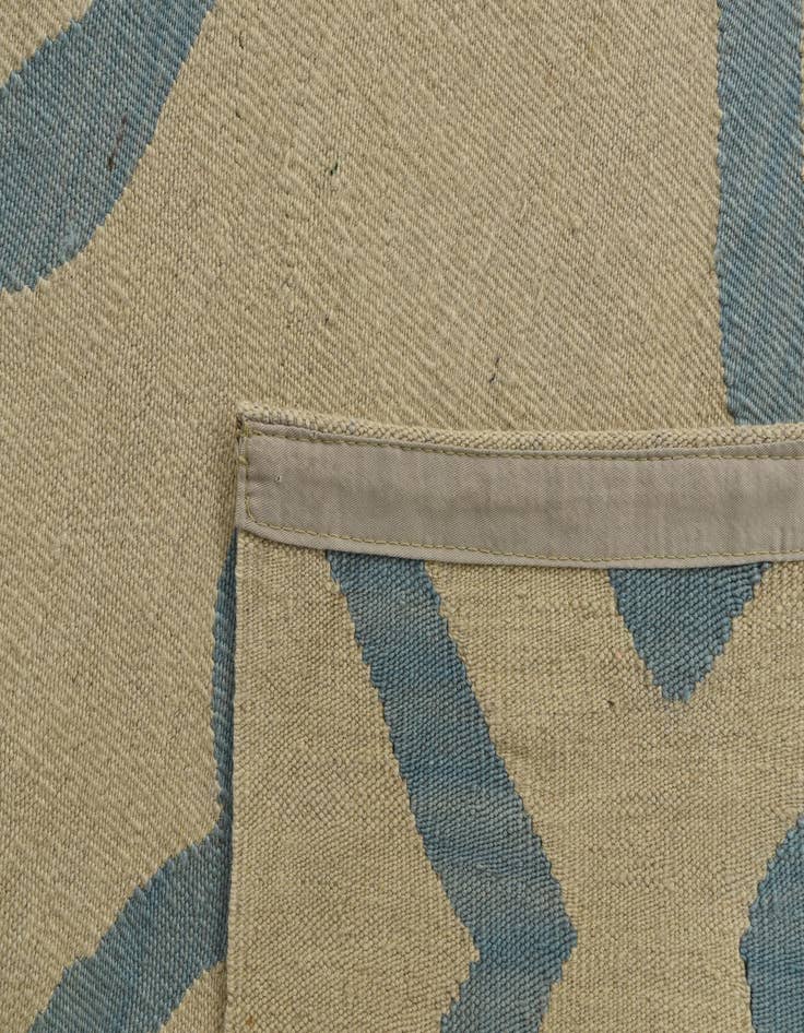 Detail image of  4' 10 x 6' 8  Hand Woven Kilim Modern Wool Rug