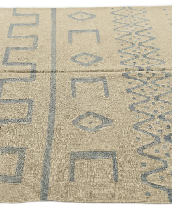 Detail image of  5' 4 x 6' 7  Hand Woven Kilim Modern Wool Rug